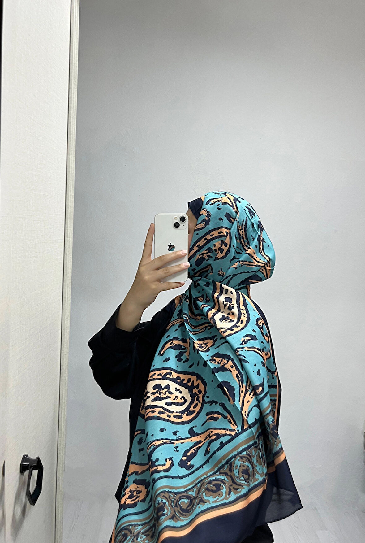 Aminenesil Etnik Desen Mavi Lacivert Renk Soft Pamuk Şal