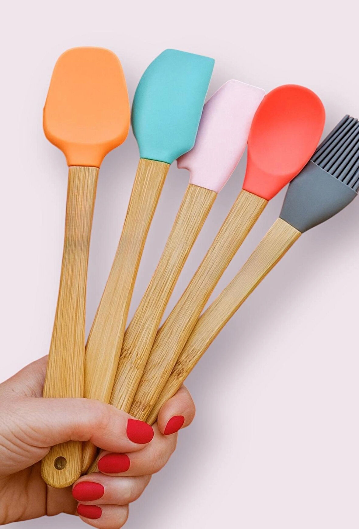 5’li Renkli Silikon Spatula ve Fırça Seti – Bambu Saplı Mutfak Gereçleri