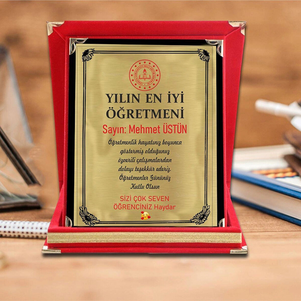 Öğretmen Plaketi – Kırmızı Kutu Tasarım - Üstün Baskı Merkezi
