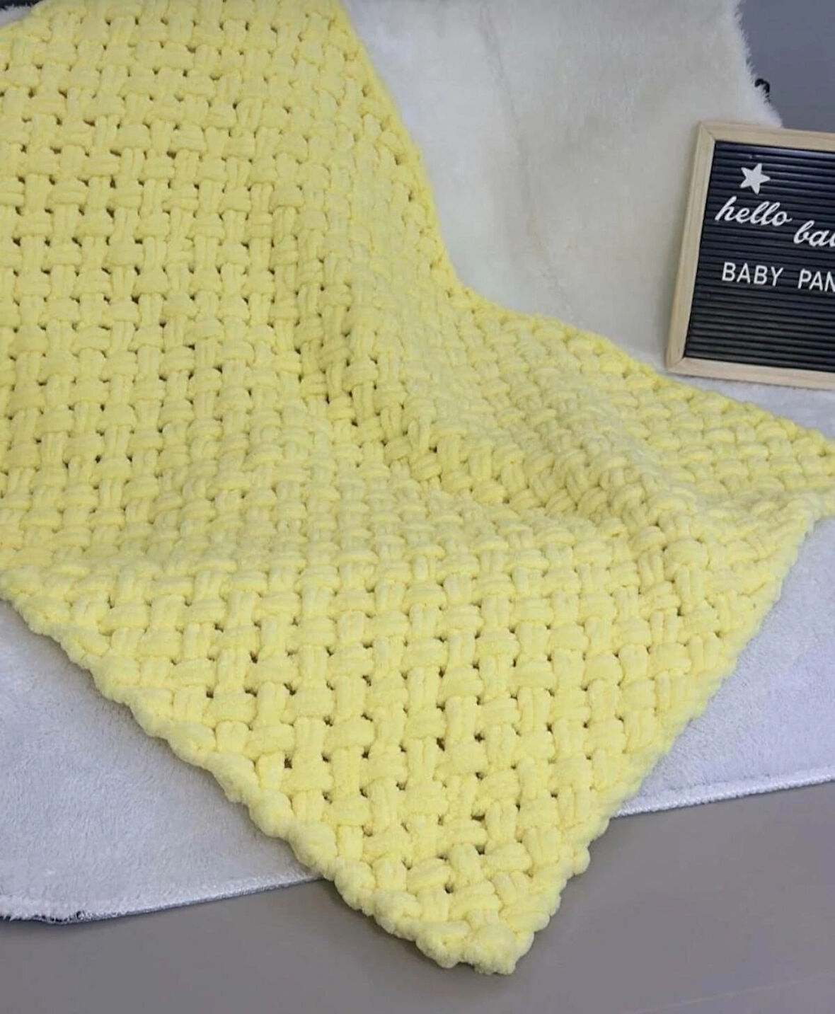 El örgüsü hasır bebek battaniyesi Alize Puffy Sarı