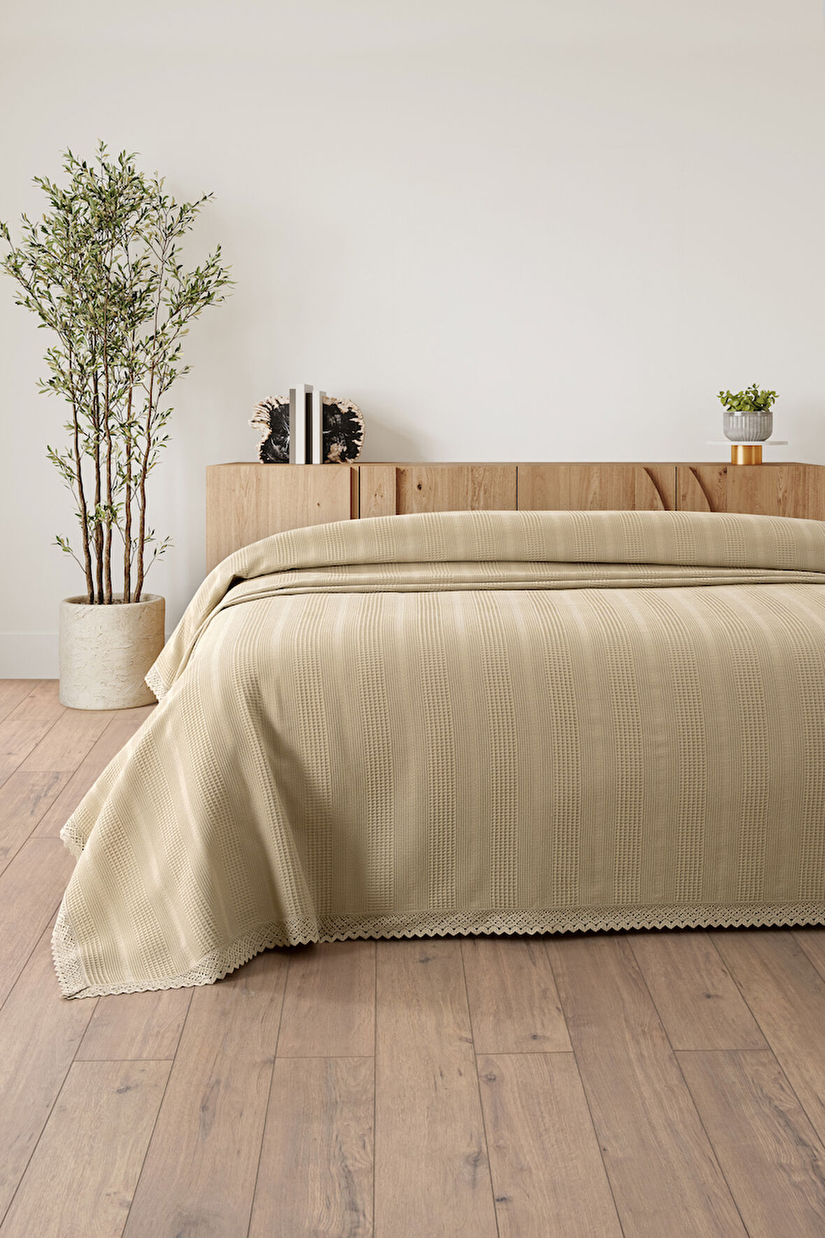 Çift Kişilik Kopanaki Dantelli Petek Pike-210x230 cm-Waffle Dokuma Pike-Bej