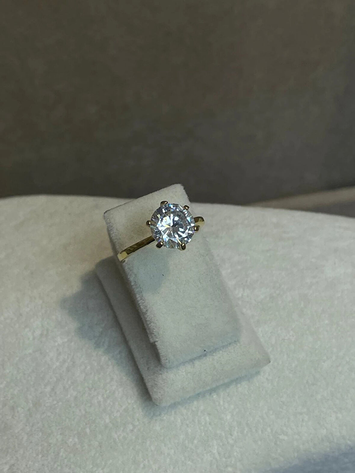 Yeni Sezon Vip Seri Paslanmaz Çelik Altın Kaplama Tektaş Yüzük