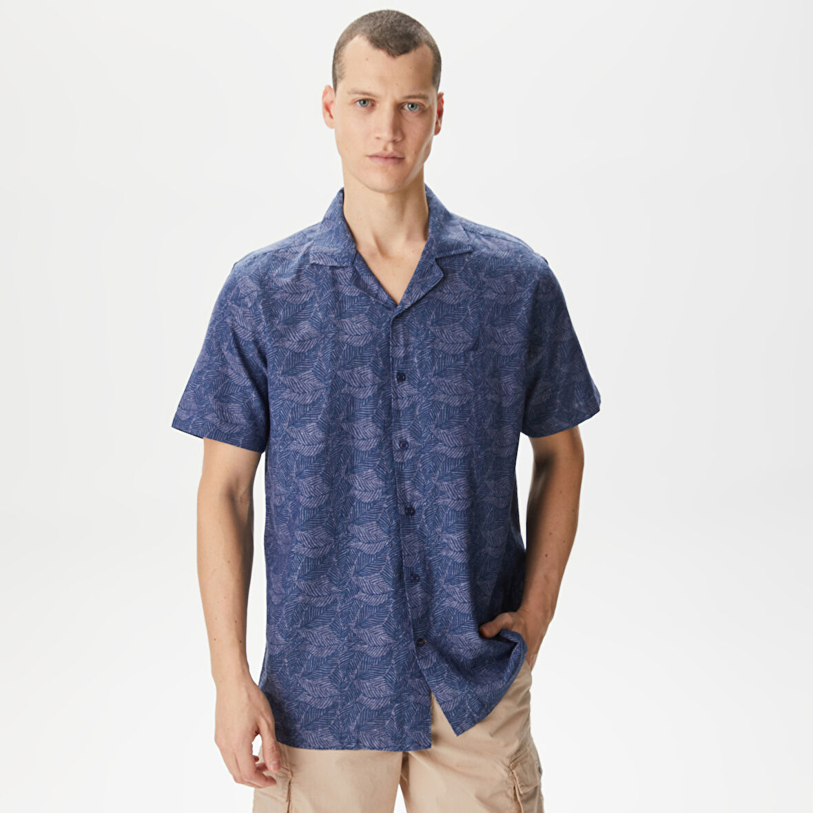 Nautica Erkek Lacivert Classic Fit Kısa Kollu Desenli Keten Gömlek