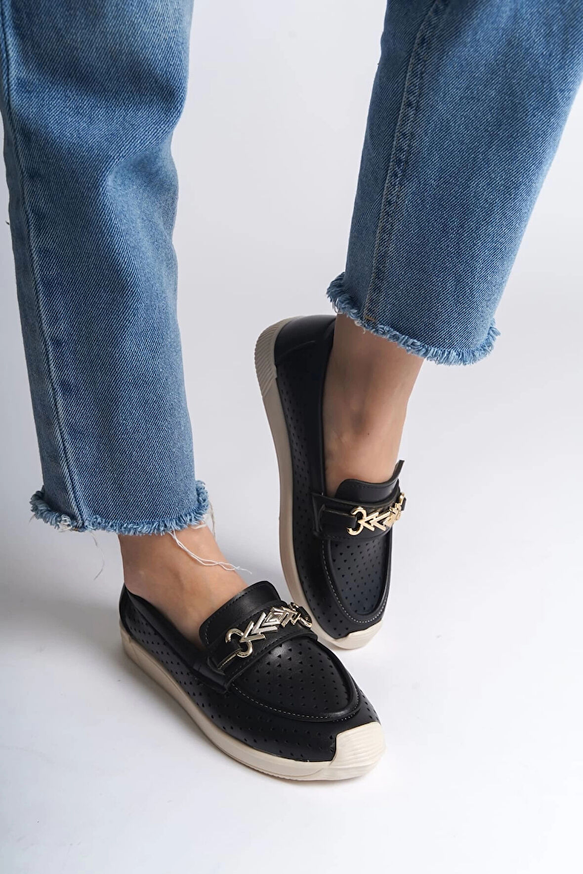 LILY Bağcıksız Ortopedik Rahat Taban Kalp Desenli Kadın Babet Ayakkabı  KT - Siyah