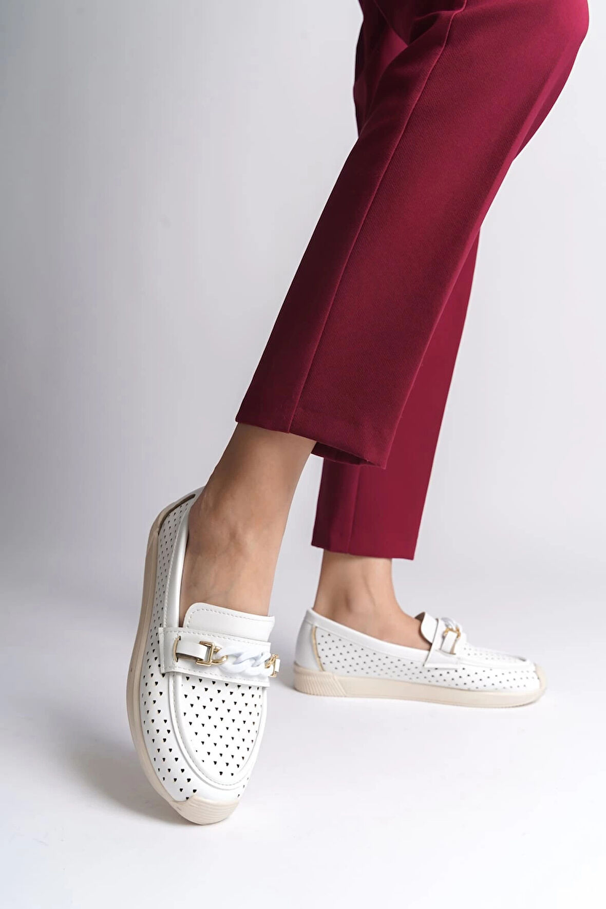 LIZY Bağcıksız Ortopedik Rahat Taban Kalp Desenli Kadın Babet Ayakkabı  KT - Beyaz