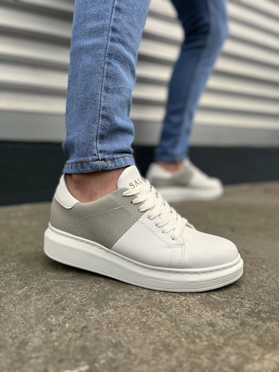 JY151 Boost Bağcıklı Cilt Süet Erkek Günlük Sneaker Ayakkabı CSBT - Beyaz/Gri