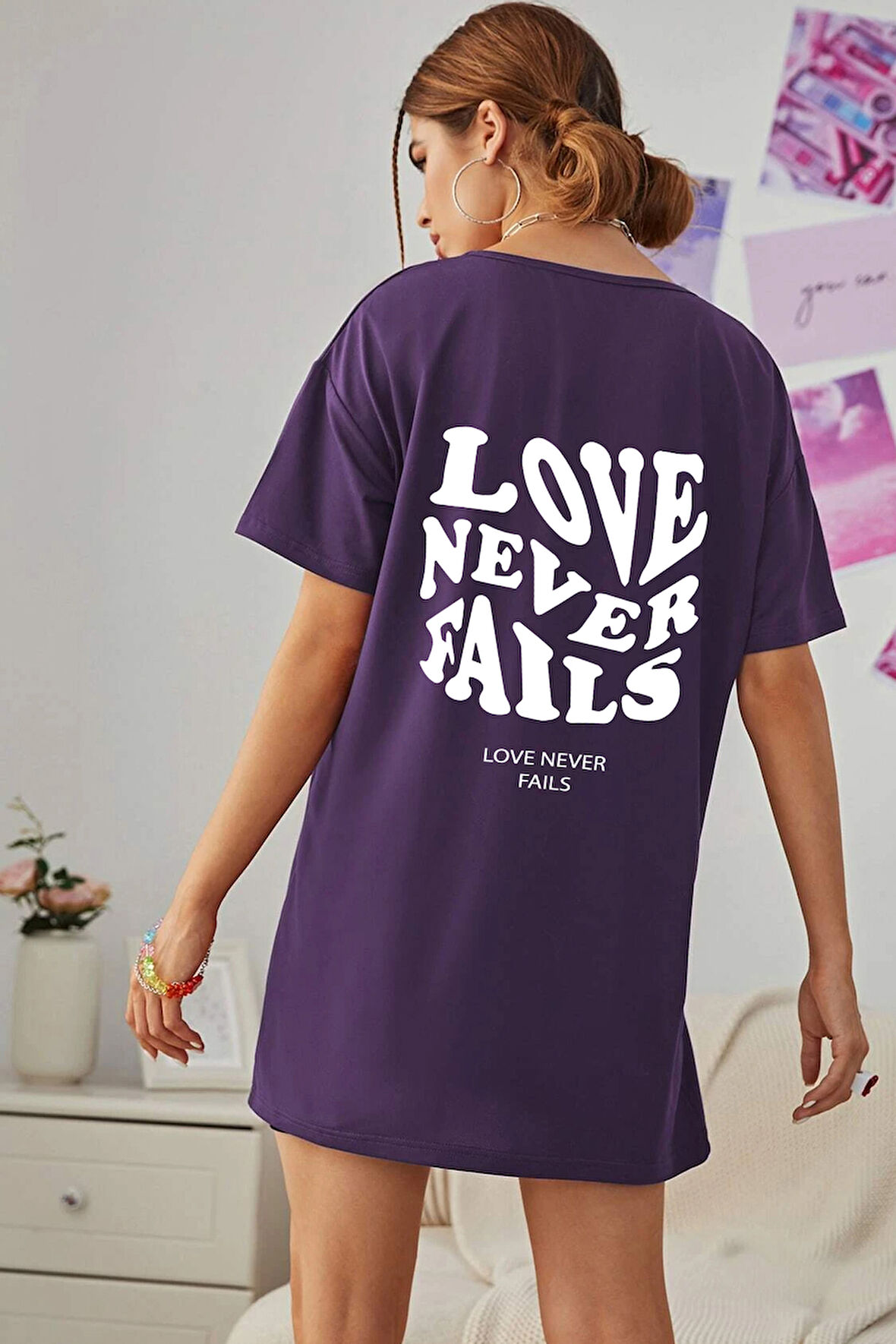 Unisex Love Never Fails Baskılı T-shirt