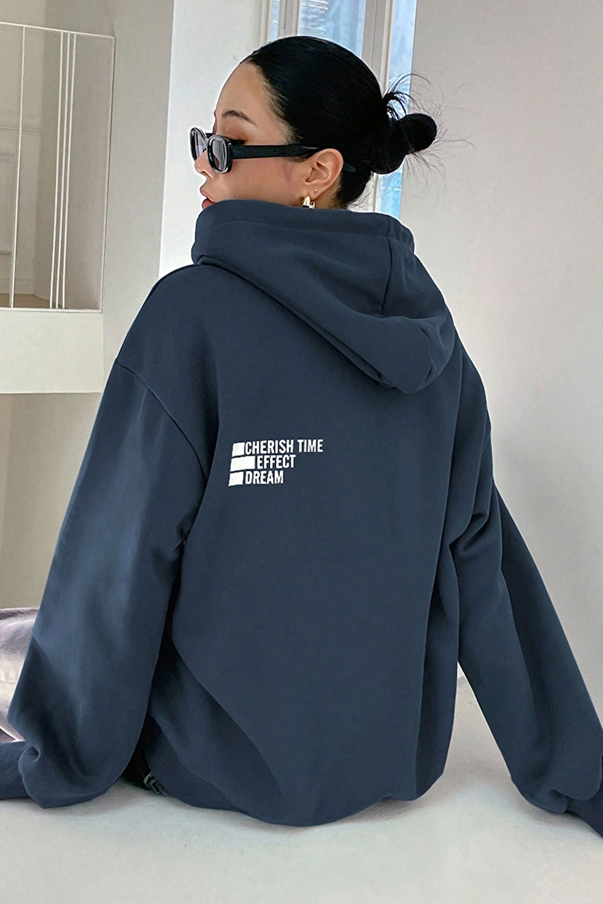 Uyguntarz Unisex Cherish Time Baskılı Sweatshirt