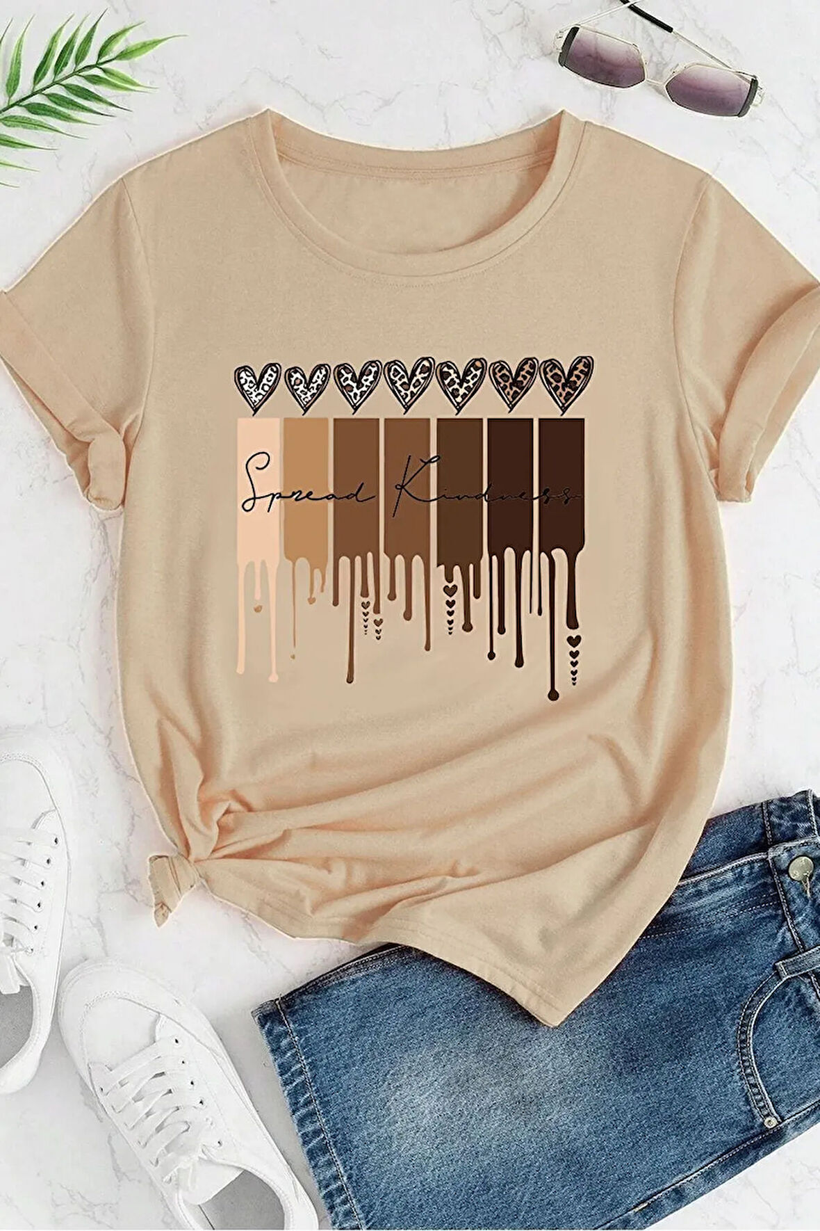 Uyguntarz Unisex Leopar Kalp Baskılı Oversize T-shirt