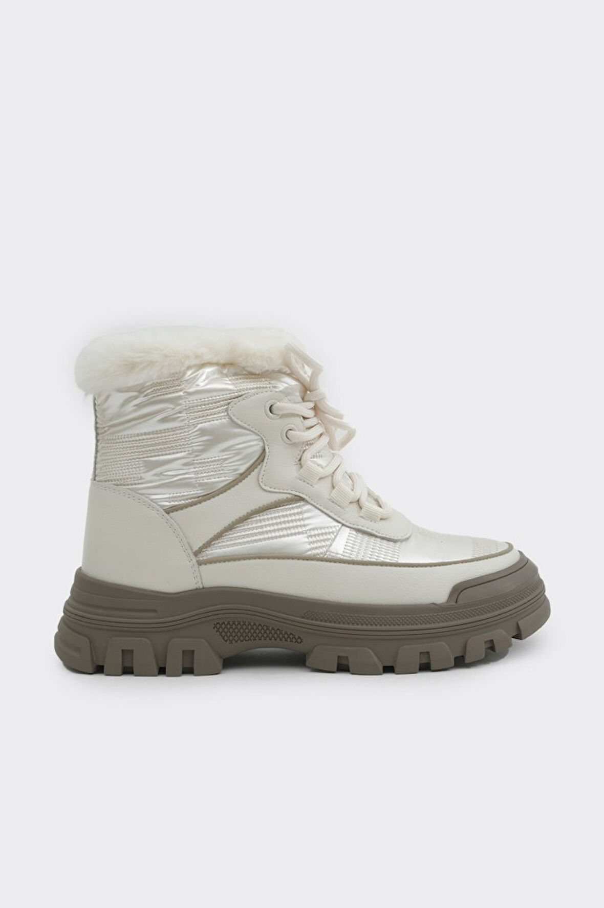 Comfort Kürklü Kadın Bot