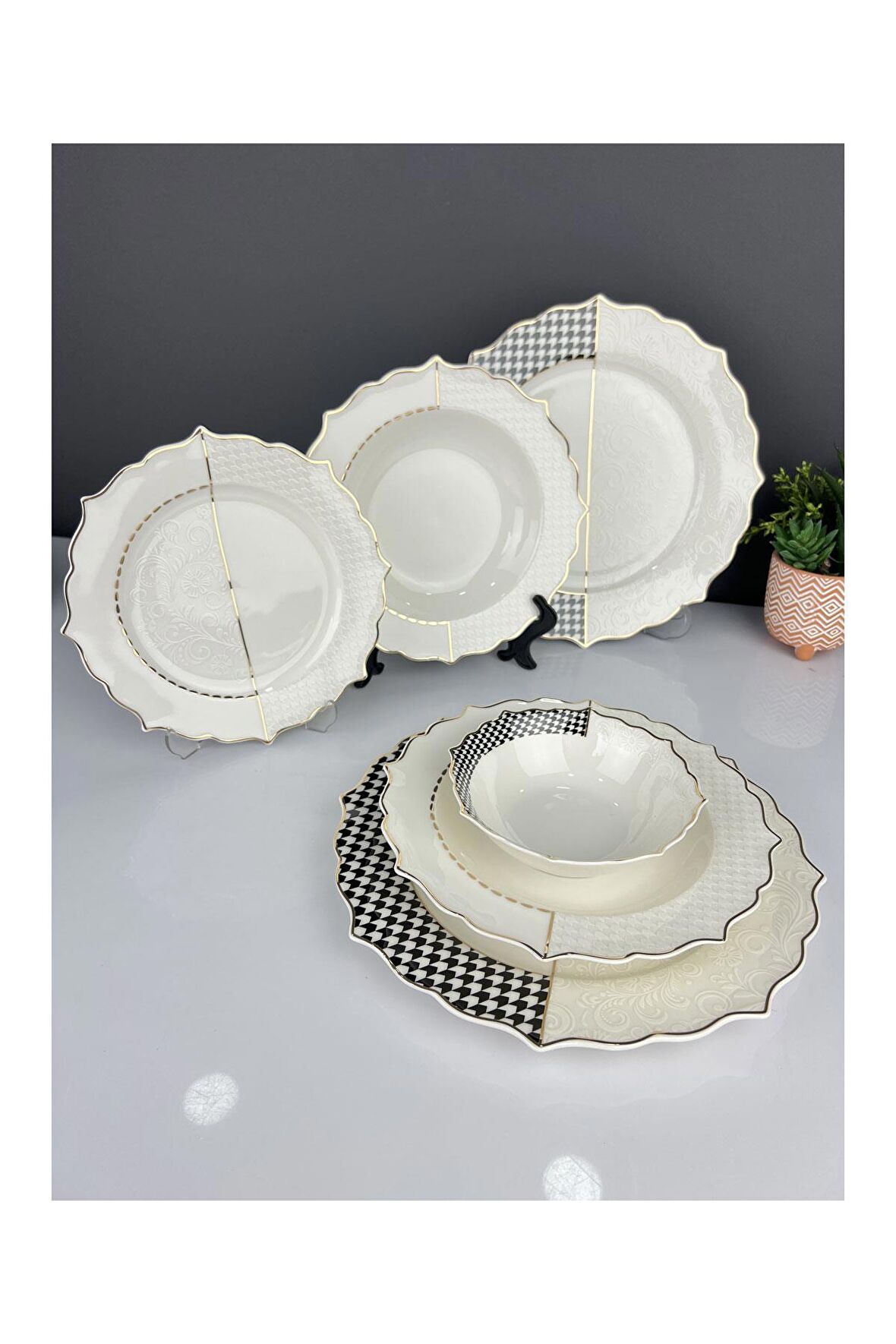 Elizabeth London Lüx 24 Parça Bone China Yemek Takımı Kza