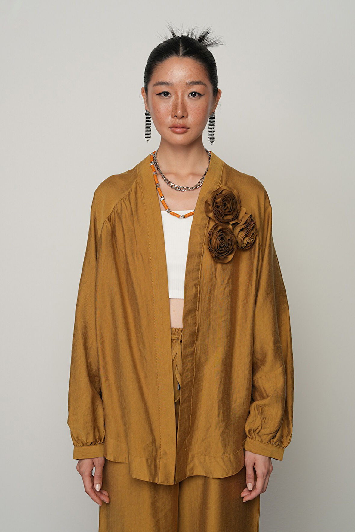 Kadın Gül Detaylı Düz Renk Oversize Kesim Kimono