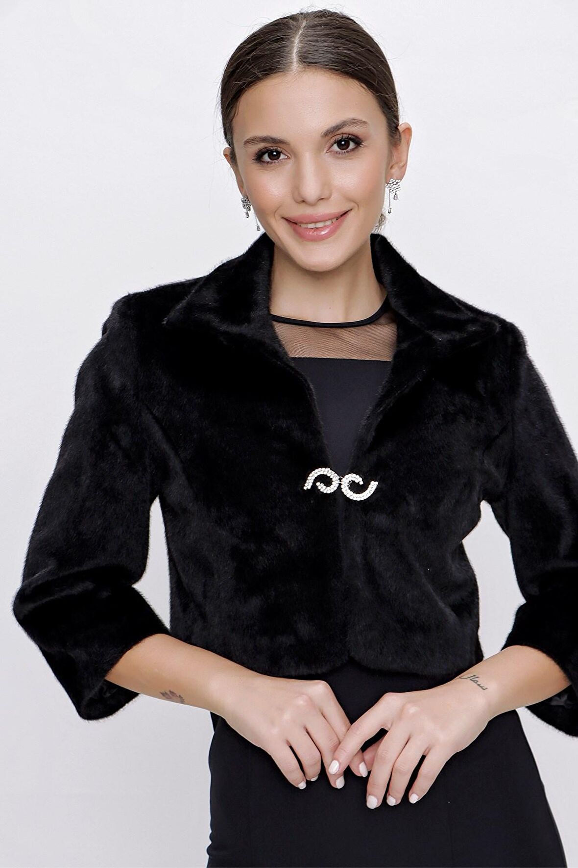 Saygı Giyim İçi Astarlı Önü Taş Detaylı Tay Tüyü Bolero Kürk C