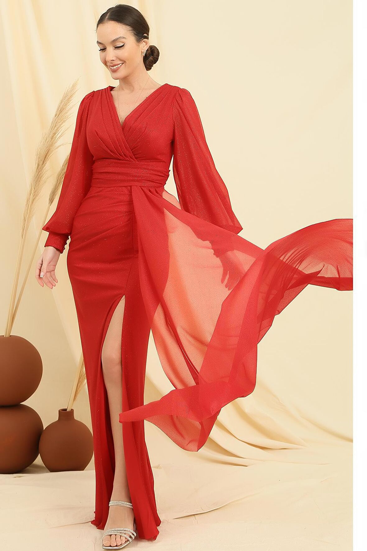 Kruvaze Yaka Kolları Düğmeli Astarlı Mendilli Simli Uzun Elbise