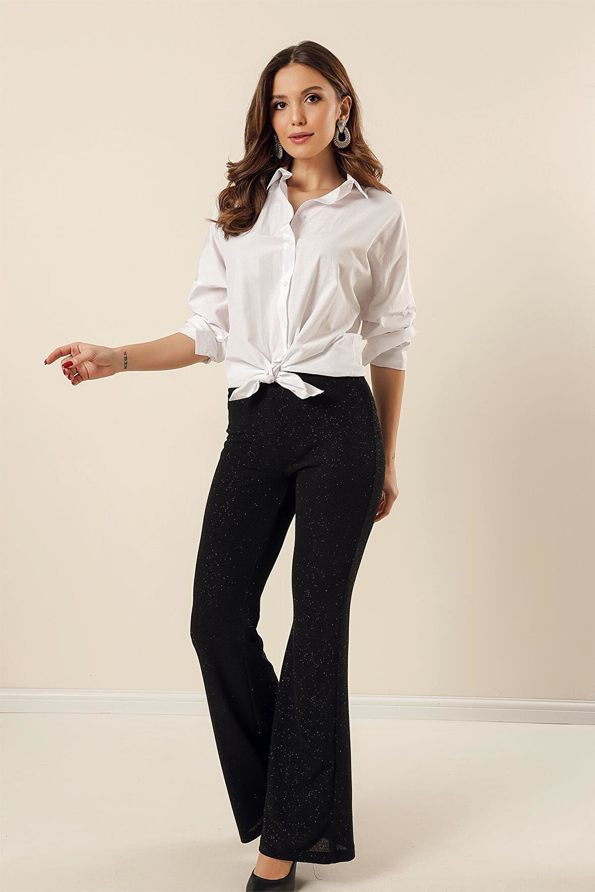 Beli Lastikli Astarlı En Boy Likralı Bol Paça Geniş Beden Aralıklı Simli Pantolon