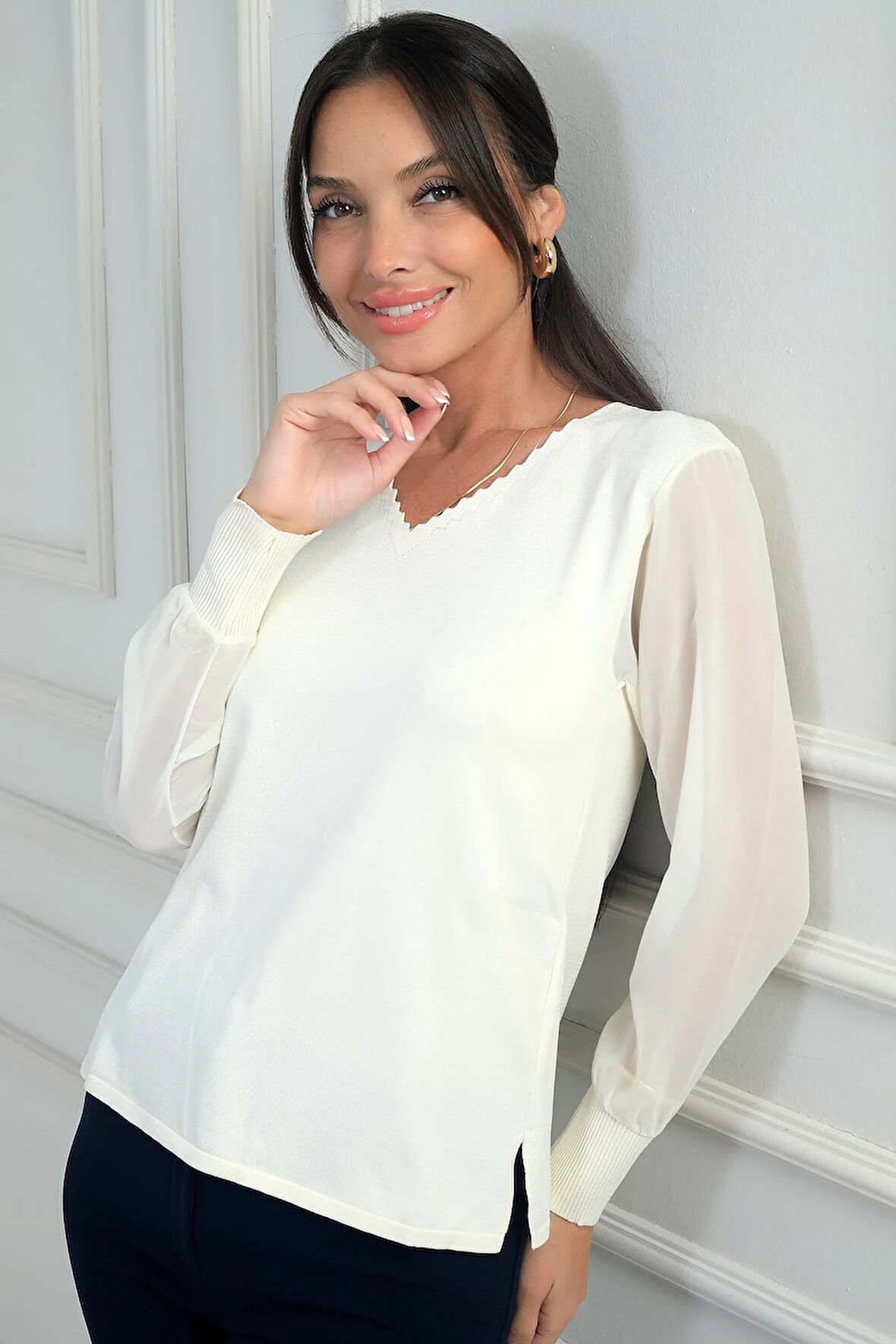 Kadın Merdiven V Yaka Kolları Şifon Kazak