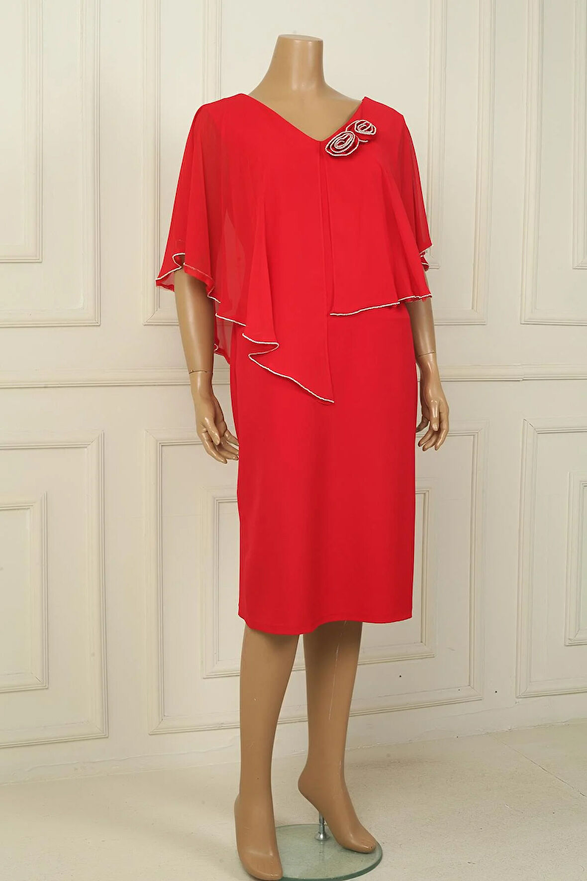 Kadın Ön Arka V Yaka Üstü Şifon Taş Detaylı Güllü Büyük Beden Krep Kısa Elbise