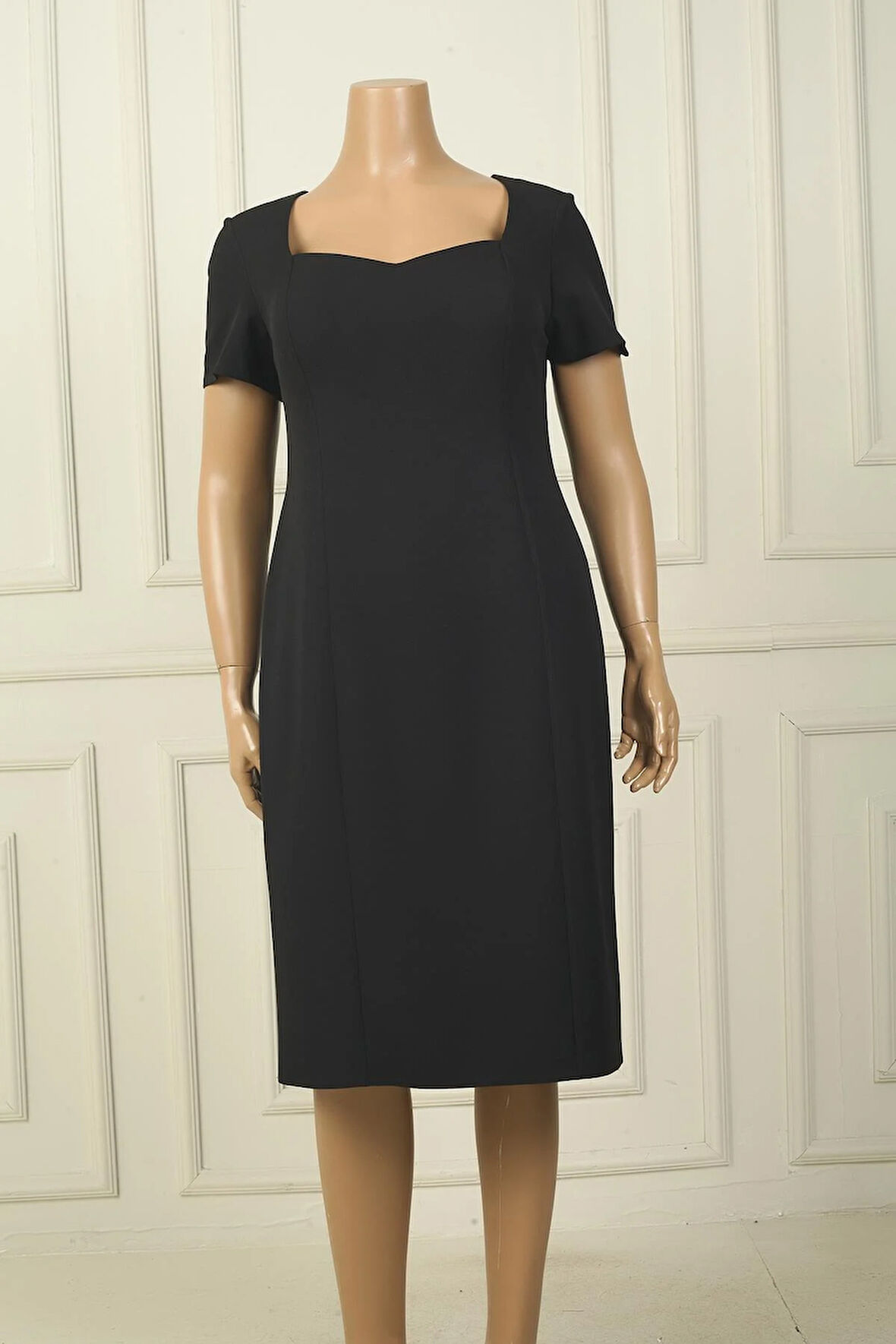 Kadın Yarım Kollu Astarlı Büyük Beden Krep Elbise