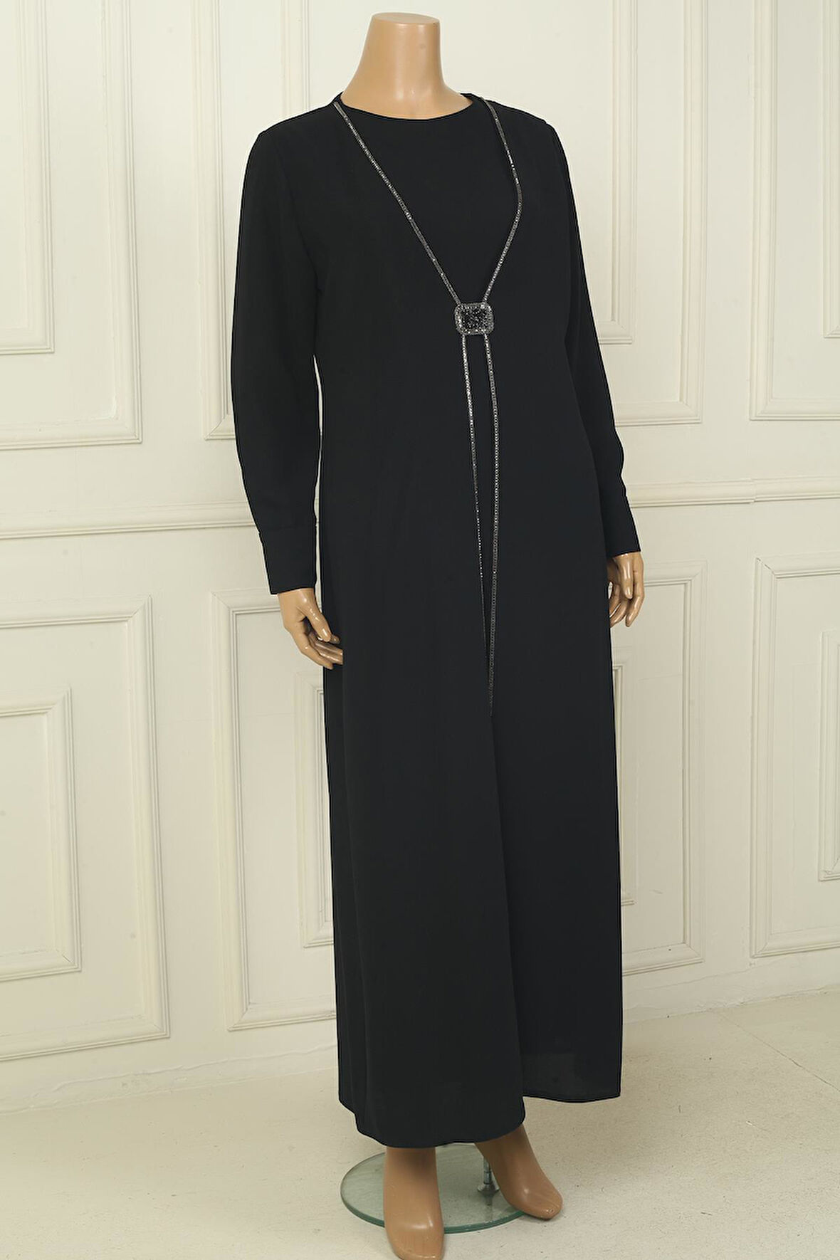 Kadın Kol Ucu Fermuarlı Beli Tokalı Taş Detaylı Büyük Beden Uzun Krep Elbise