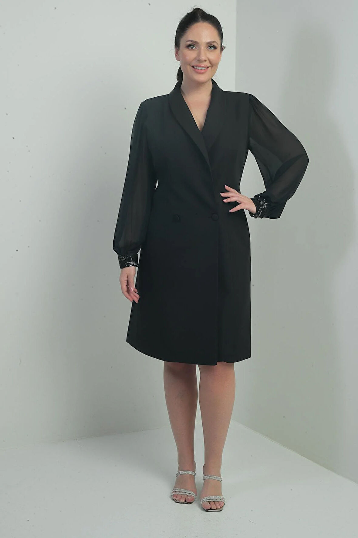 Kadın Kruvaze Yaka Kolları Şifon Boncuk Detaylı Astarlı Büyük Beden Elbise