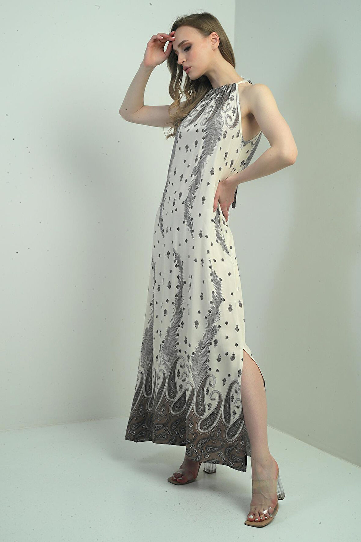 Kadın Halter Yaka Bağlamalı Çiçek Desenli Cepli Uzun Elbise