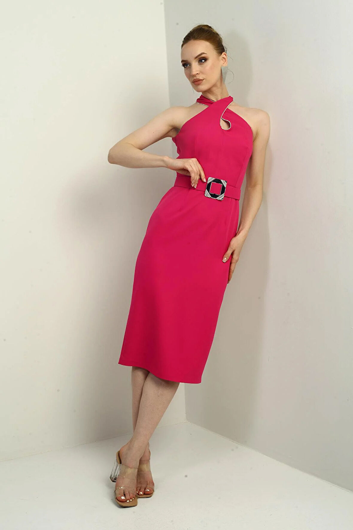 Kadın Taşlı Çapraz Yaka Beli Kemerli Midi Krep Elbise