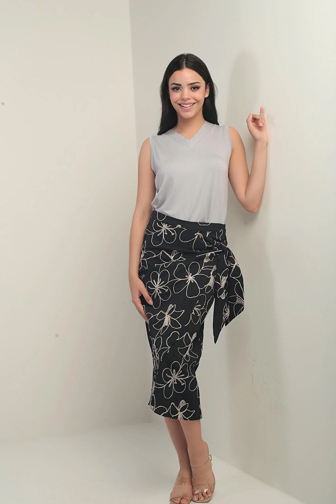 Kadın Yandan Bağlamalı Kordeneli Midi Etek