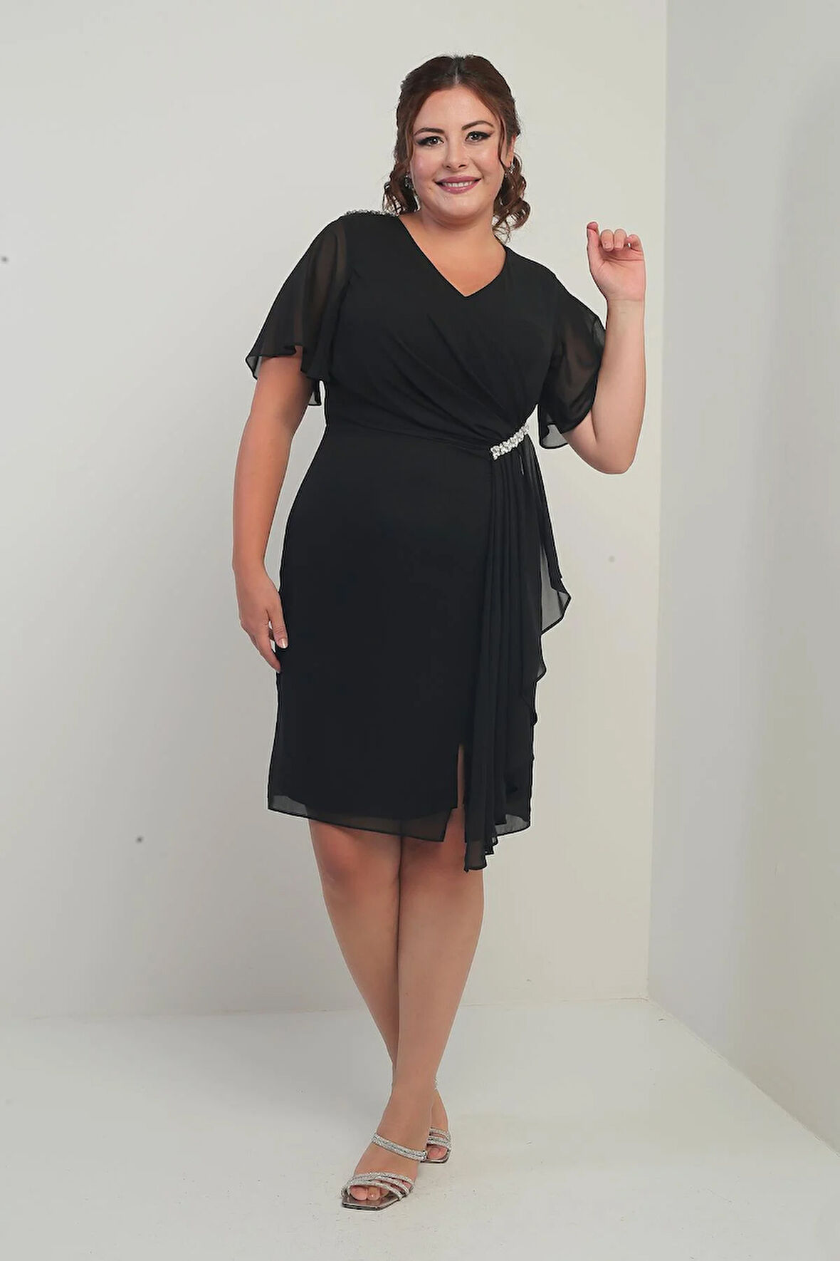 Kadın Omuz Ve Bel Kristal Taşlı Astarlı Mendilli Büyük Beden Şifon Elbise