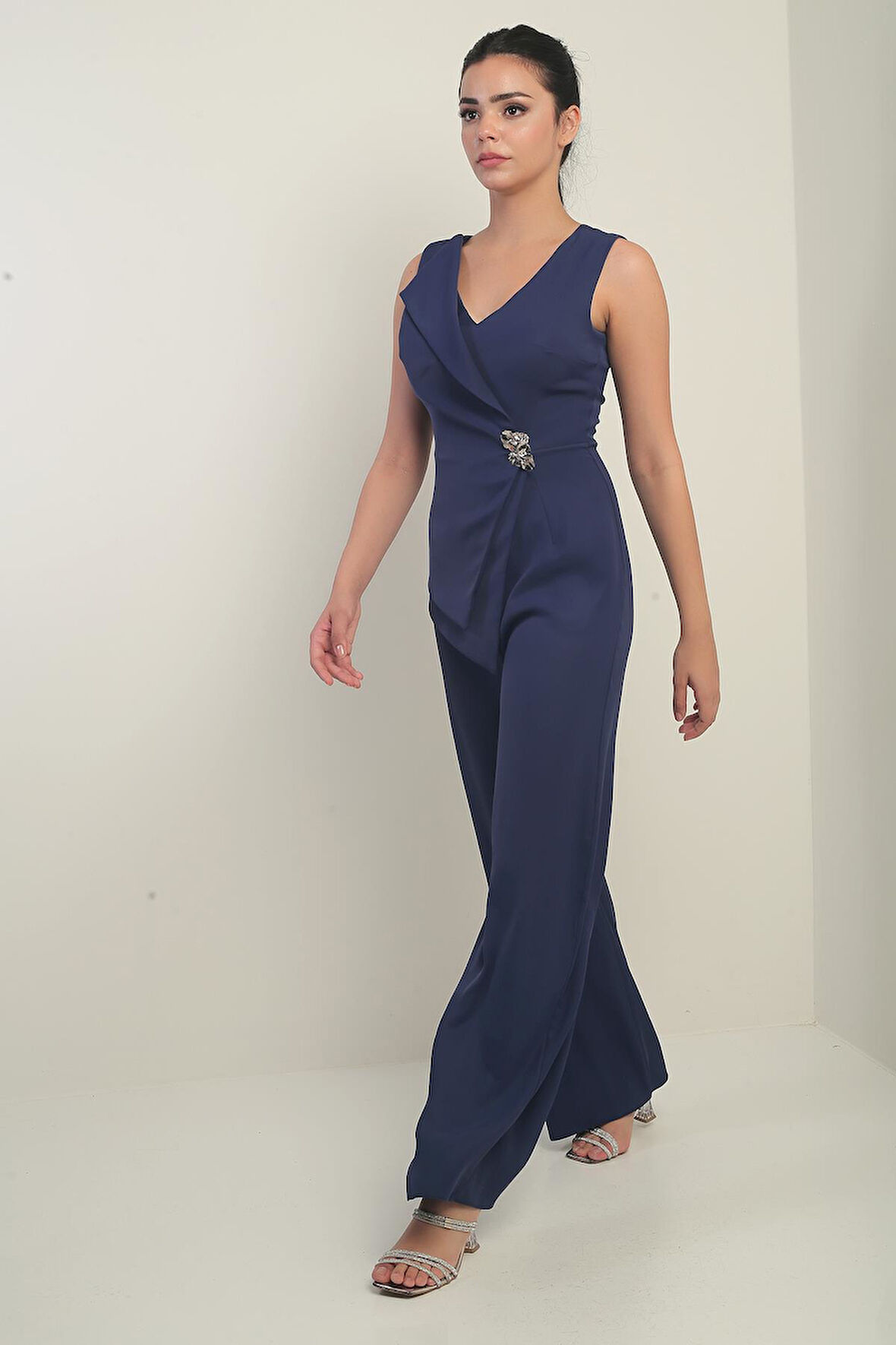 Kadın Ön Arka V Yaka Üst Yelek Görünümlü Bol Paça Tulum