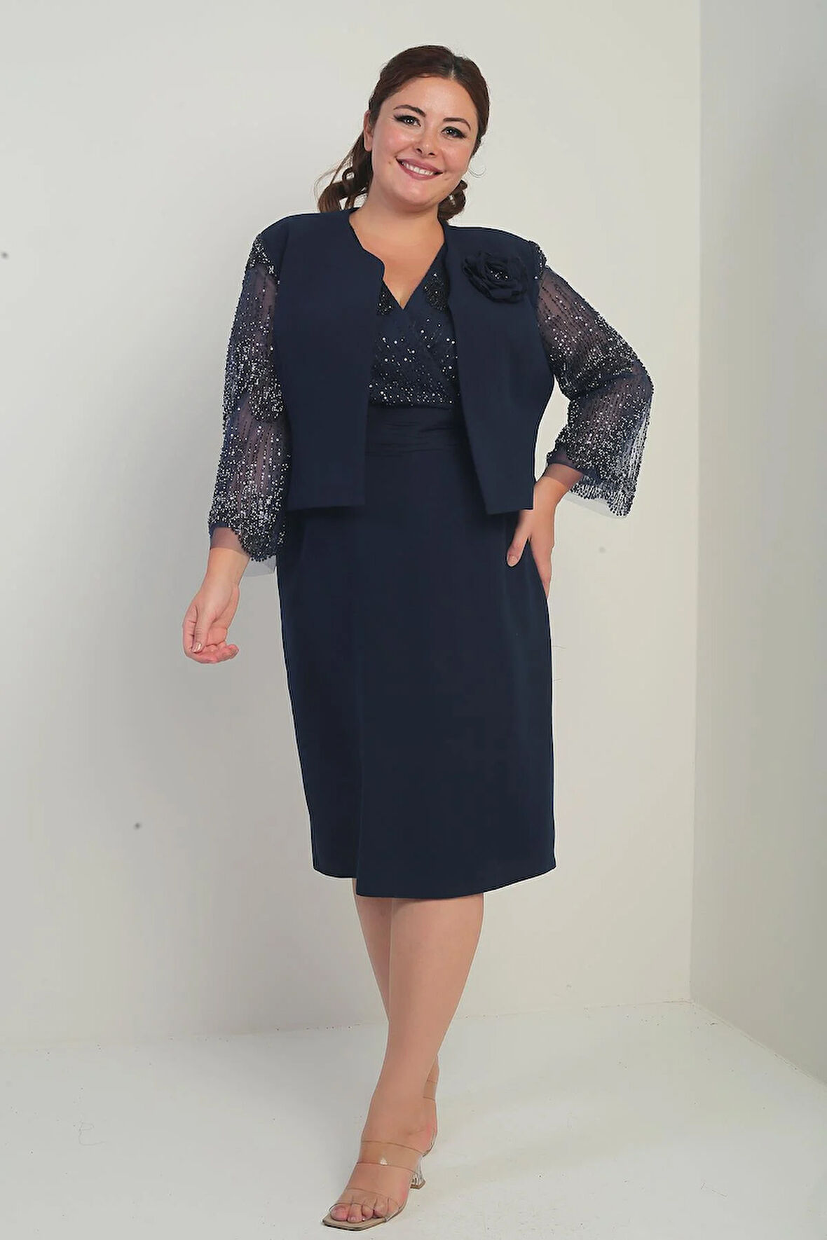 Kadın Kruvaze Yaka Beli Drapeli Elbise Kolları Tül Ceket Astarlı Pul Detaylı Büyük Beden 2'li Takım