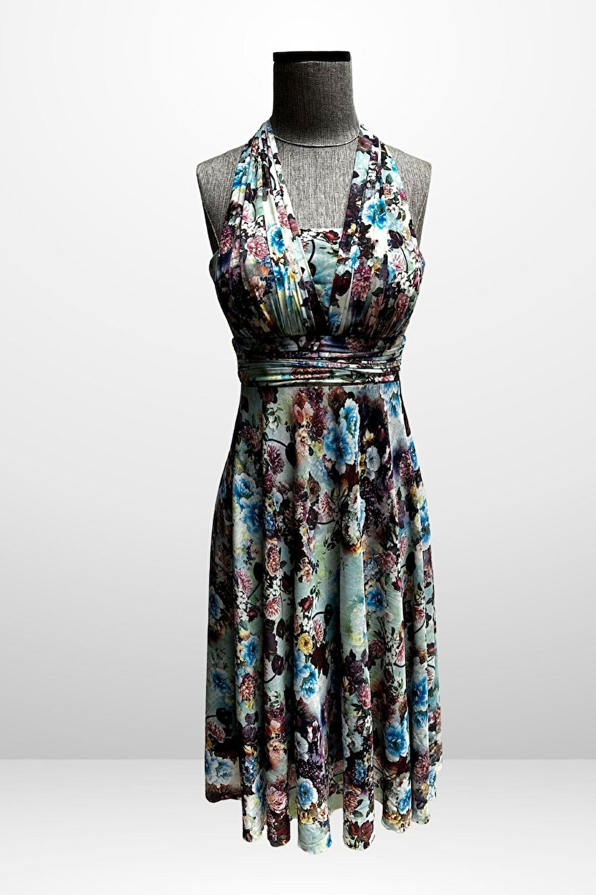 Kadın Boyundan Bağlamalı Astarlı Küçük Çiçekli Elbise