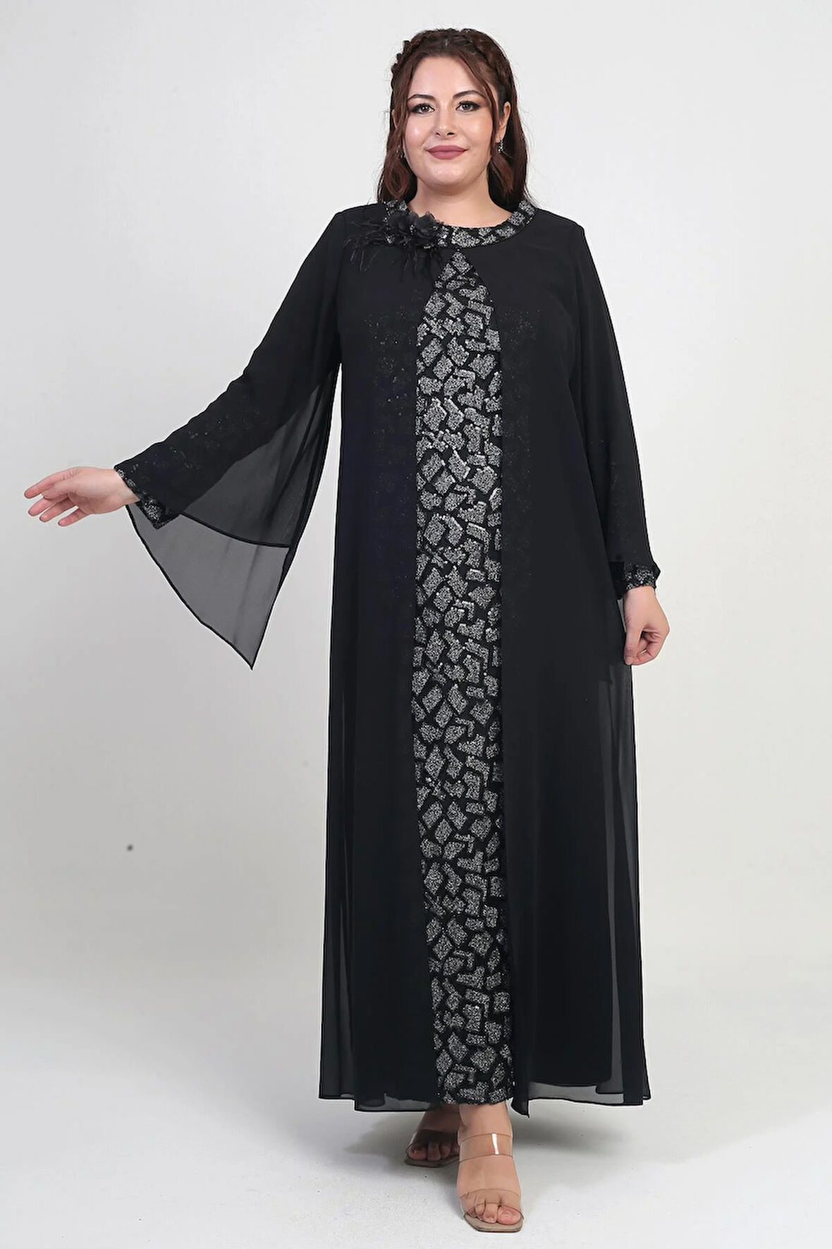 Kadın Üstü Şifon Pelerinli Pul Taş Detaylı Geometrik Desen Likralı B.B. Uzun Elbise