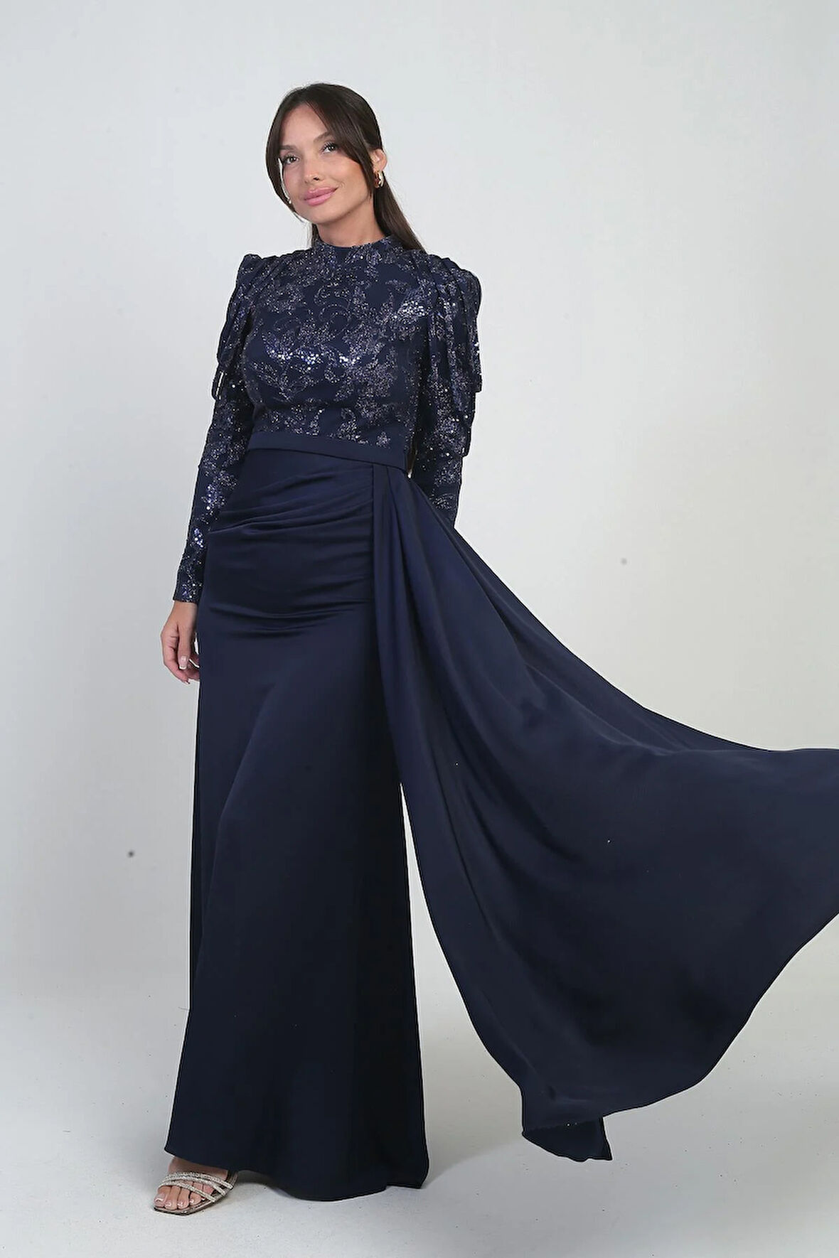 Kadın Üstü Pul Sim Detaylı Eteği Büzgülü Astarlı Şifon Uzun Elbise