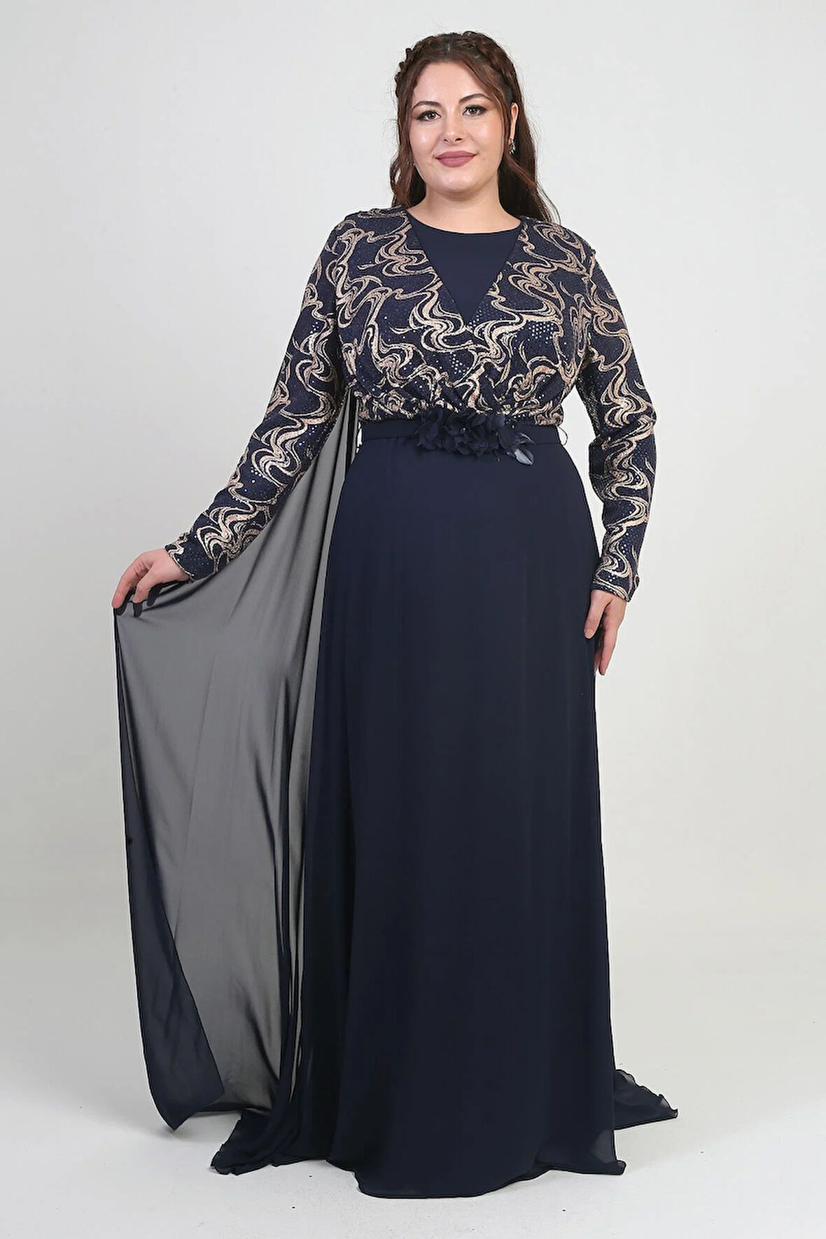 Kadın Kruvaze Yaka Görünümlü Pullu Astarlı Şifon Uzun B.B. Elbise