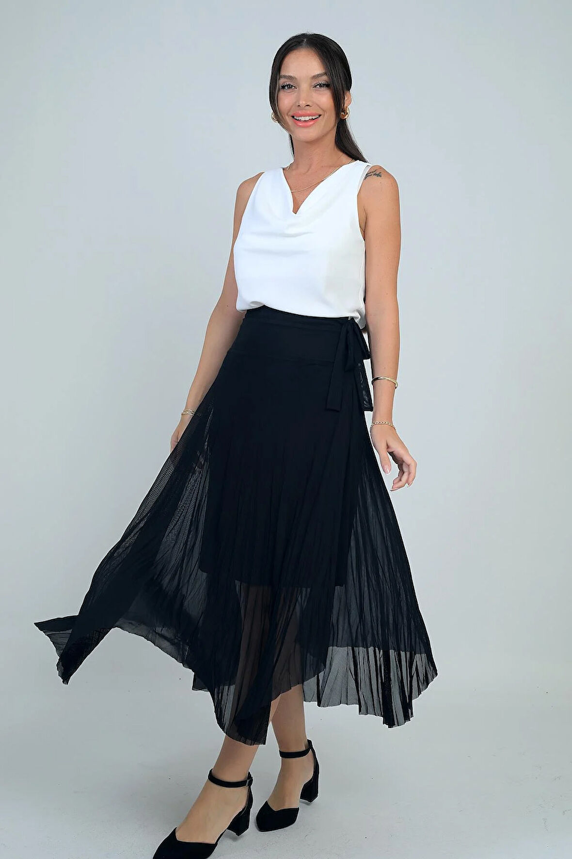 Kadın Yanları Kısa Astarlı Uzun Tül Etek