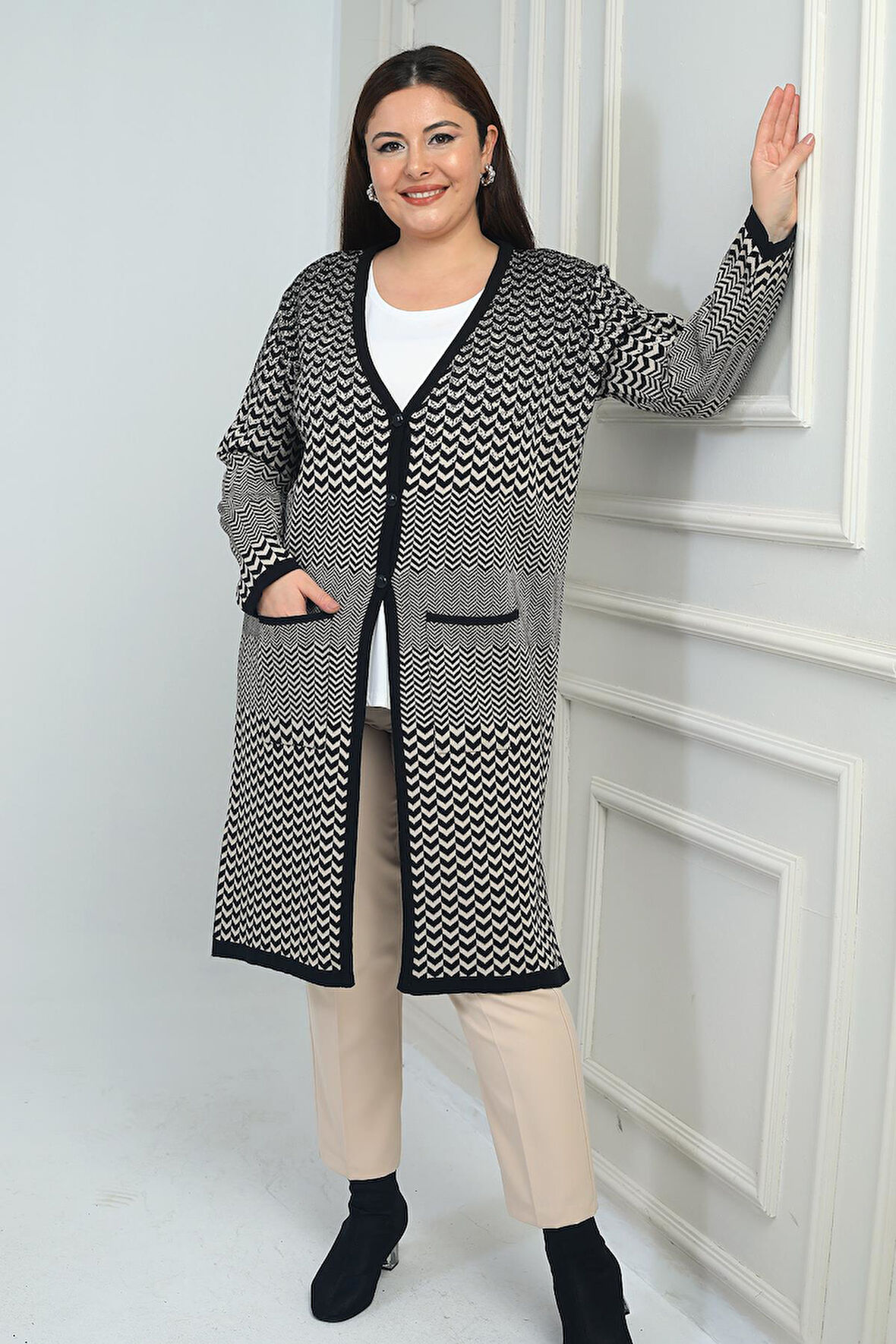 Kadın Balıksırtı Desenli Cepli Büyük Beden Uzun Triko Hırka