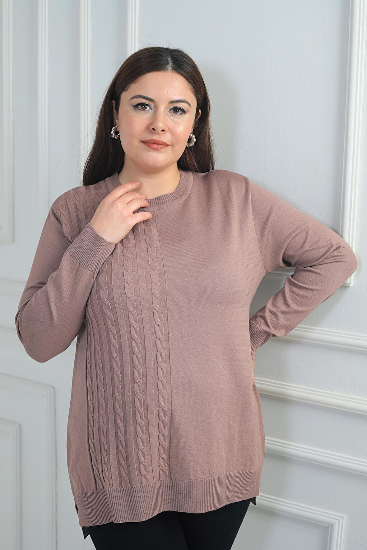 Kadın Tek Taraf Saç Örgülü Büyük Beden Likralı Tunik Bluz