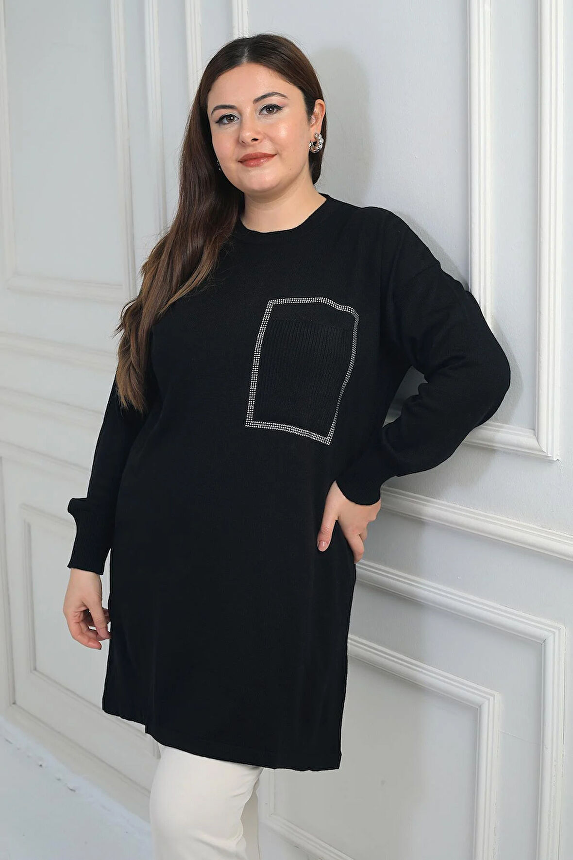 Kadın Önü Tek Cepli Taş Baskı Detaylı Büyük Beden TrikoTunik Bluz