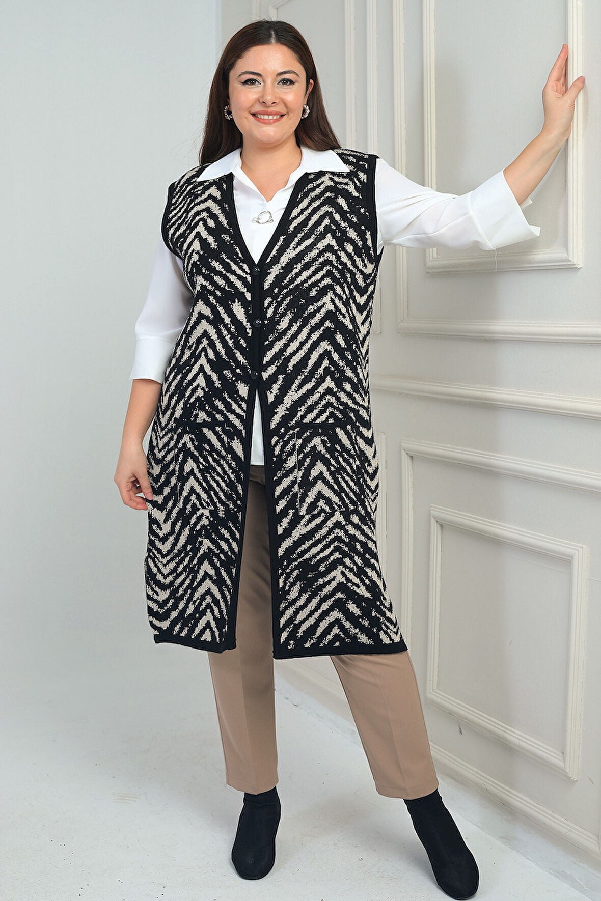 Kadın Zebra Desenli Cepli Büyük Beden Likralı Uzun Triko Yelek