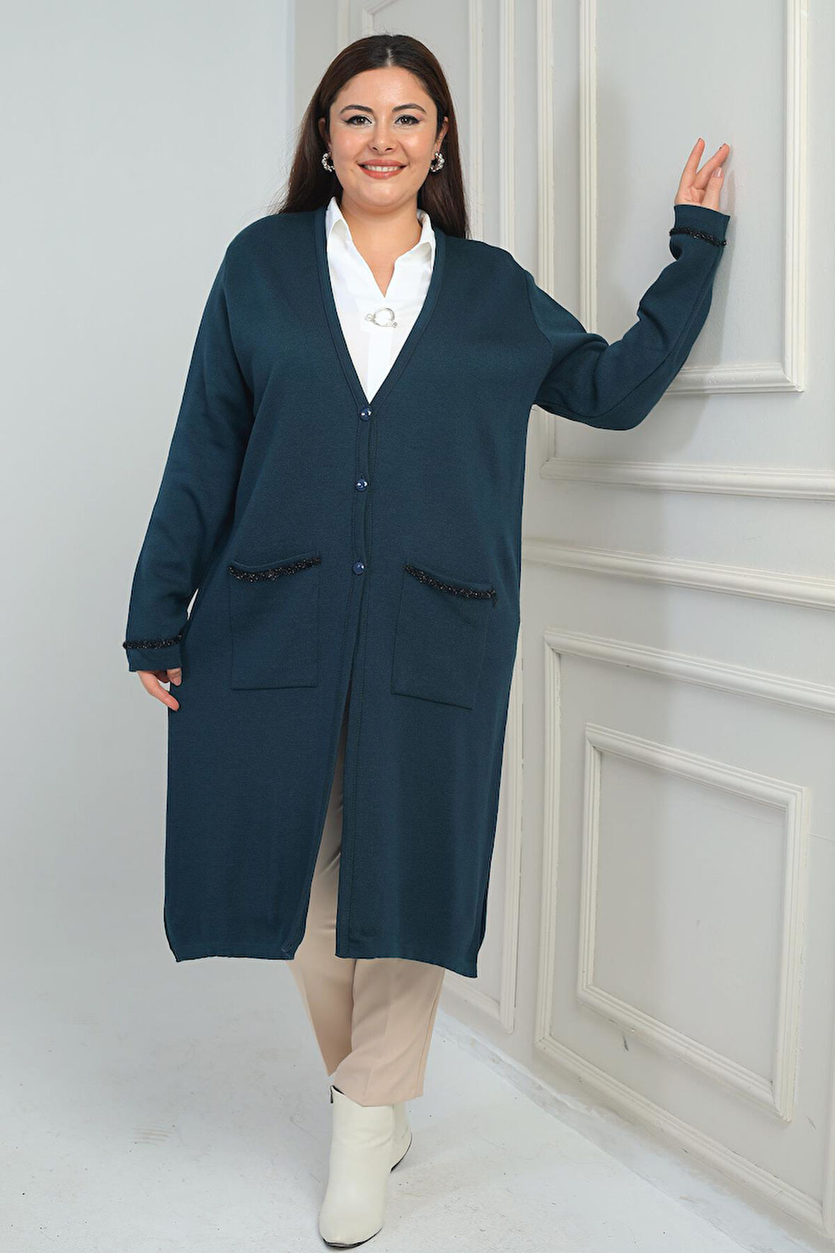 Kadın  Cepleri Şerit Detaylı Büyük Beden Uzun Triko Hırka