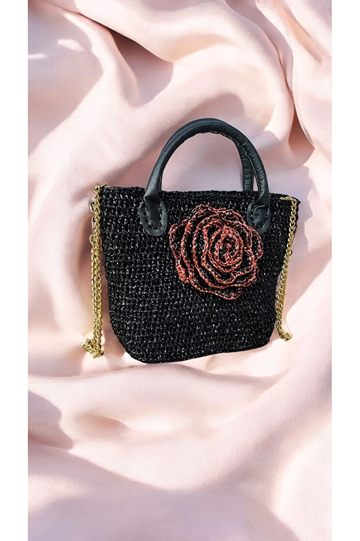 El Yapımı Parlak Siyah Gül Desenli El ve Omuz Çantası