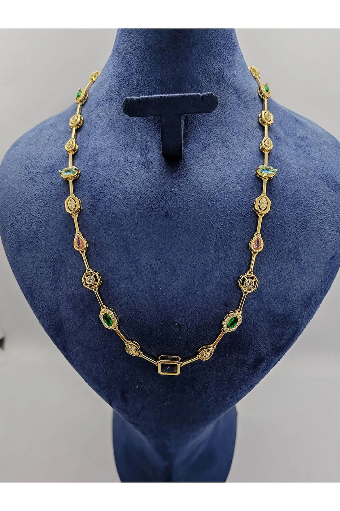 7 Element Gold Renk Çelik Kolye