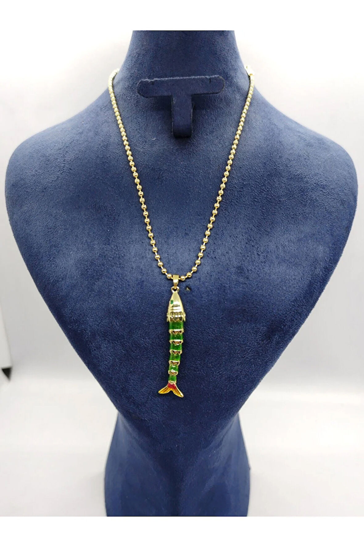 Gold Renk Yeşil Balık Figürlü Kolye