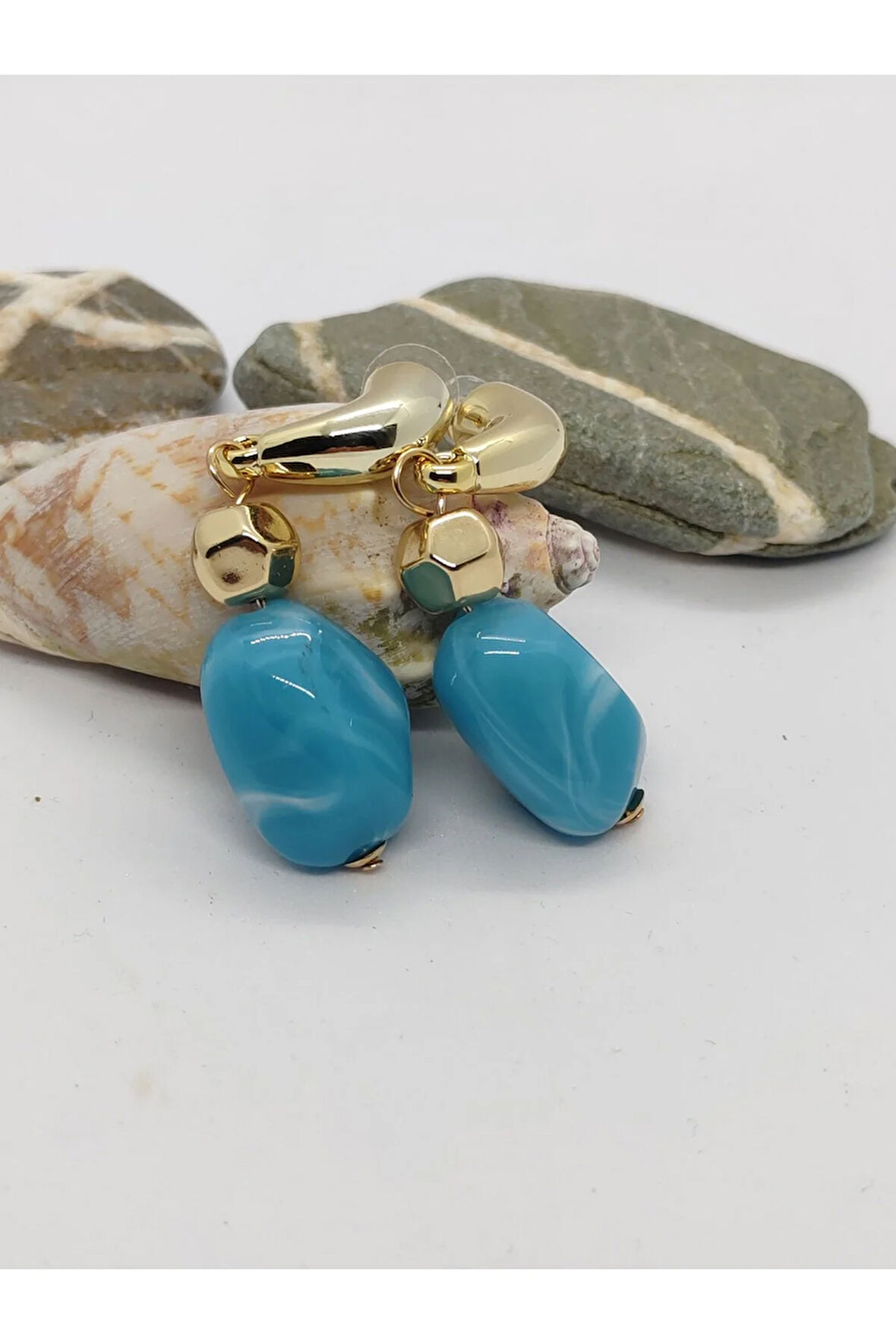 Çelik Sallantılı Doğal Taşlı Mavi Küpe