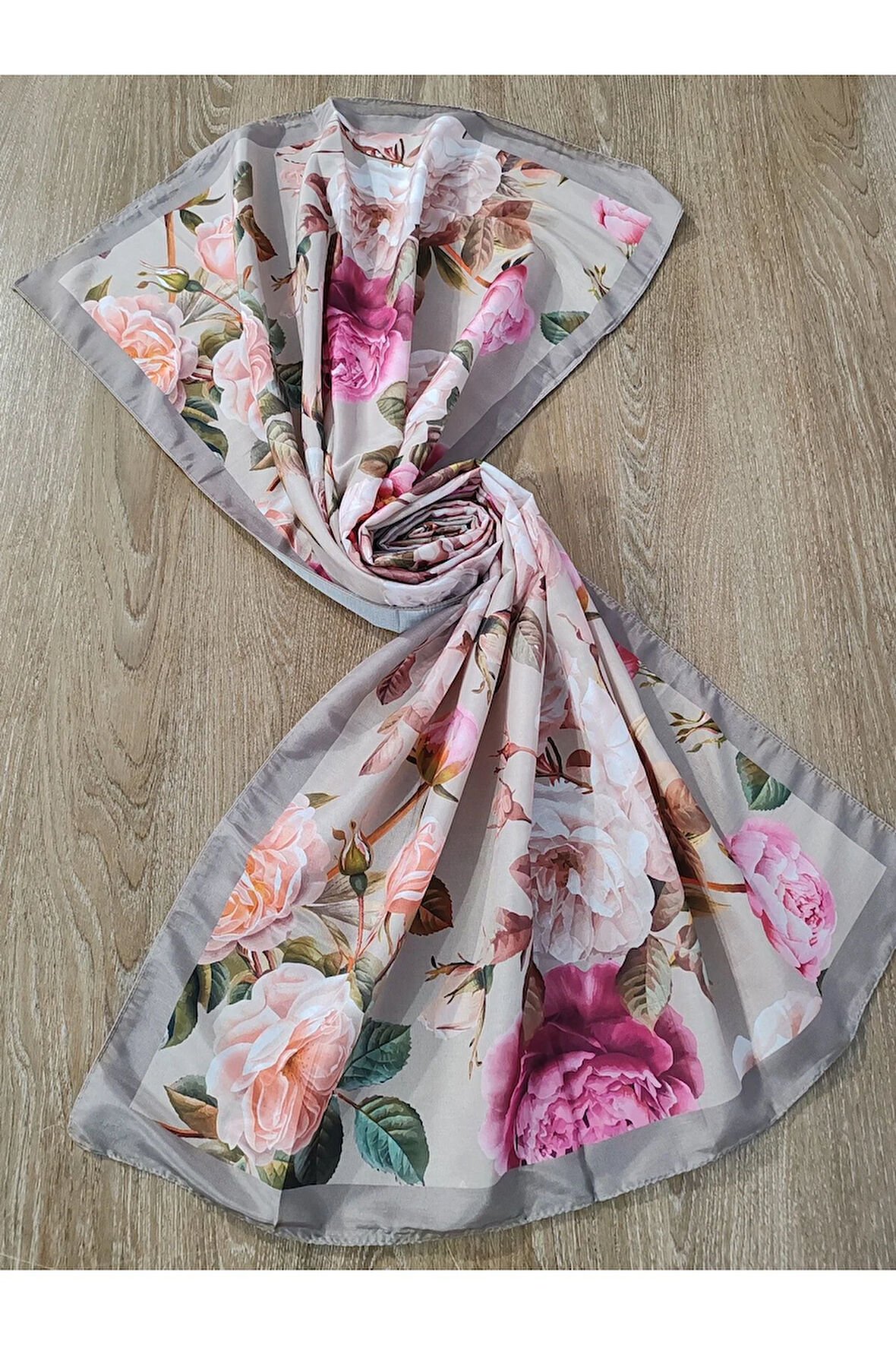 Çiçek Desenli Pamuk Şal Bej