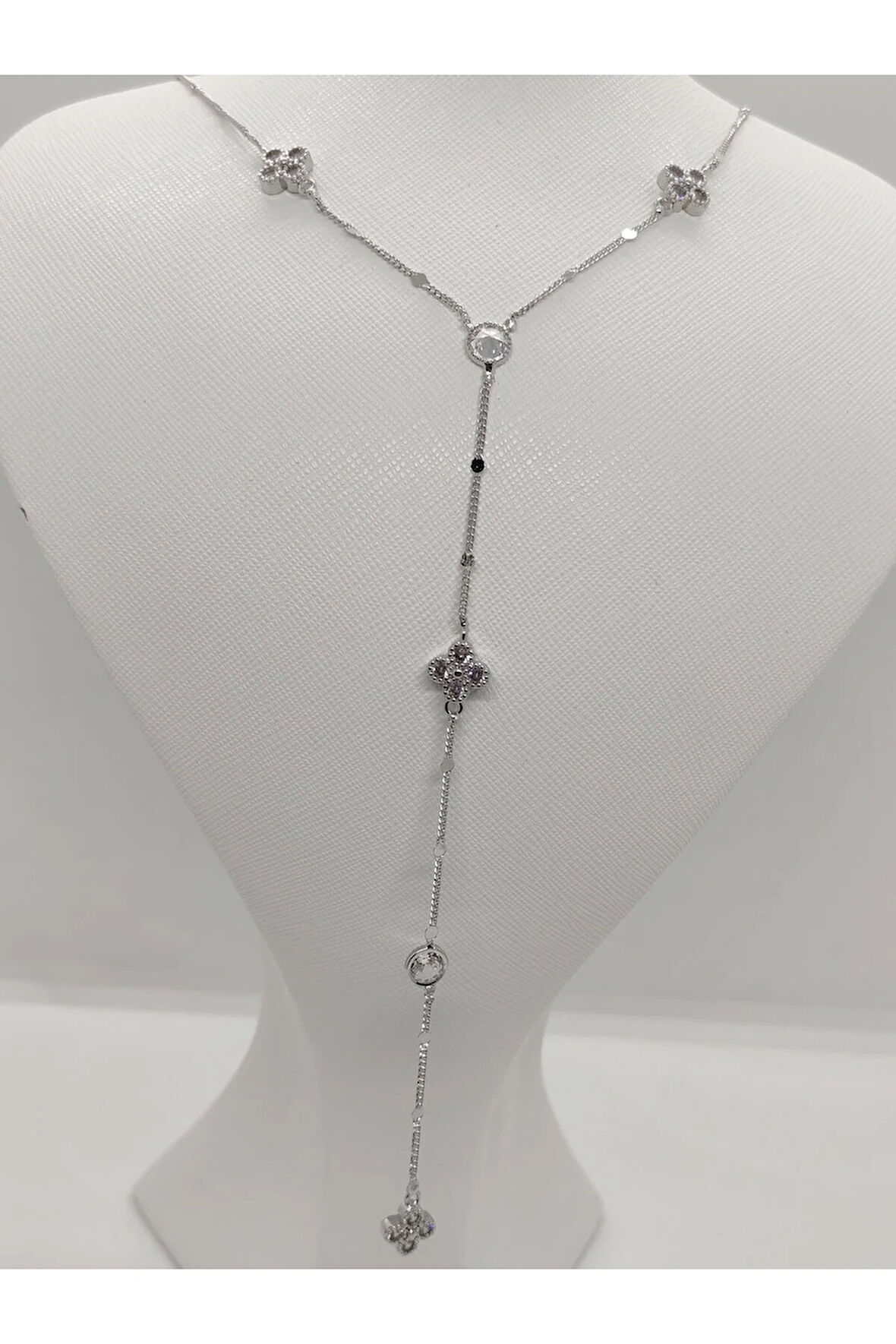 Yonca Figürlü Çelik Y Kolye Silver