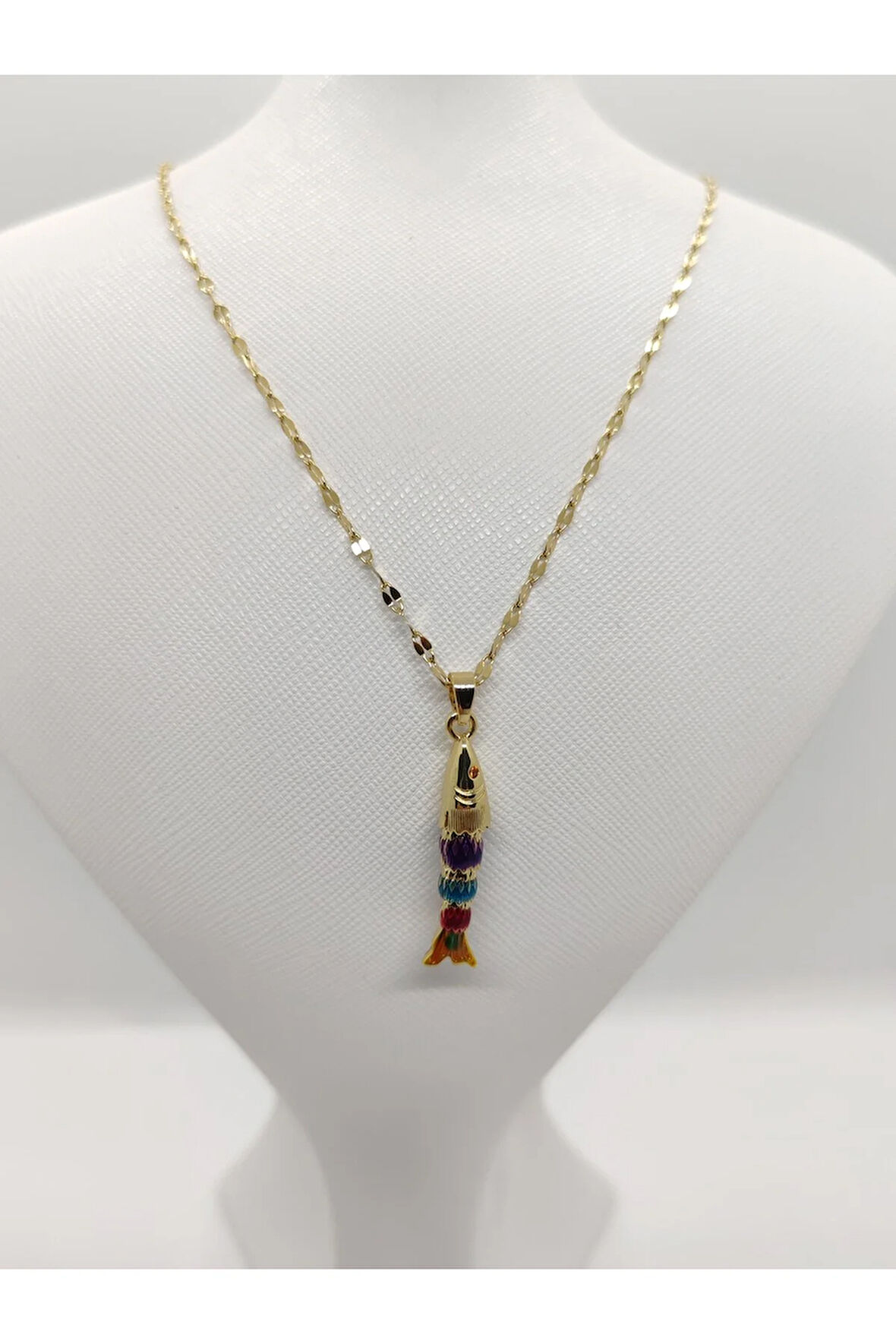 Renkli Balık Figürlü Çelik Kolye Gold