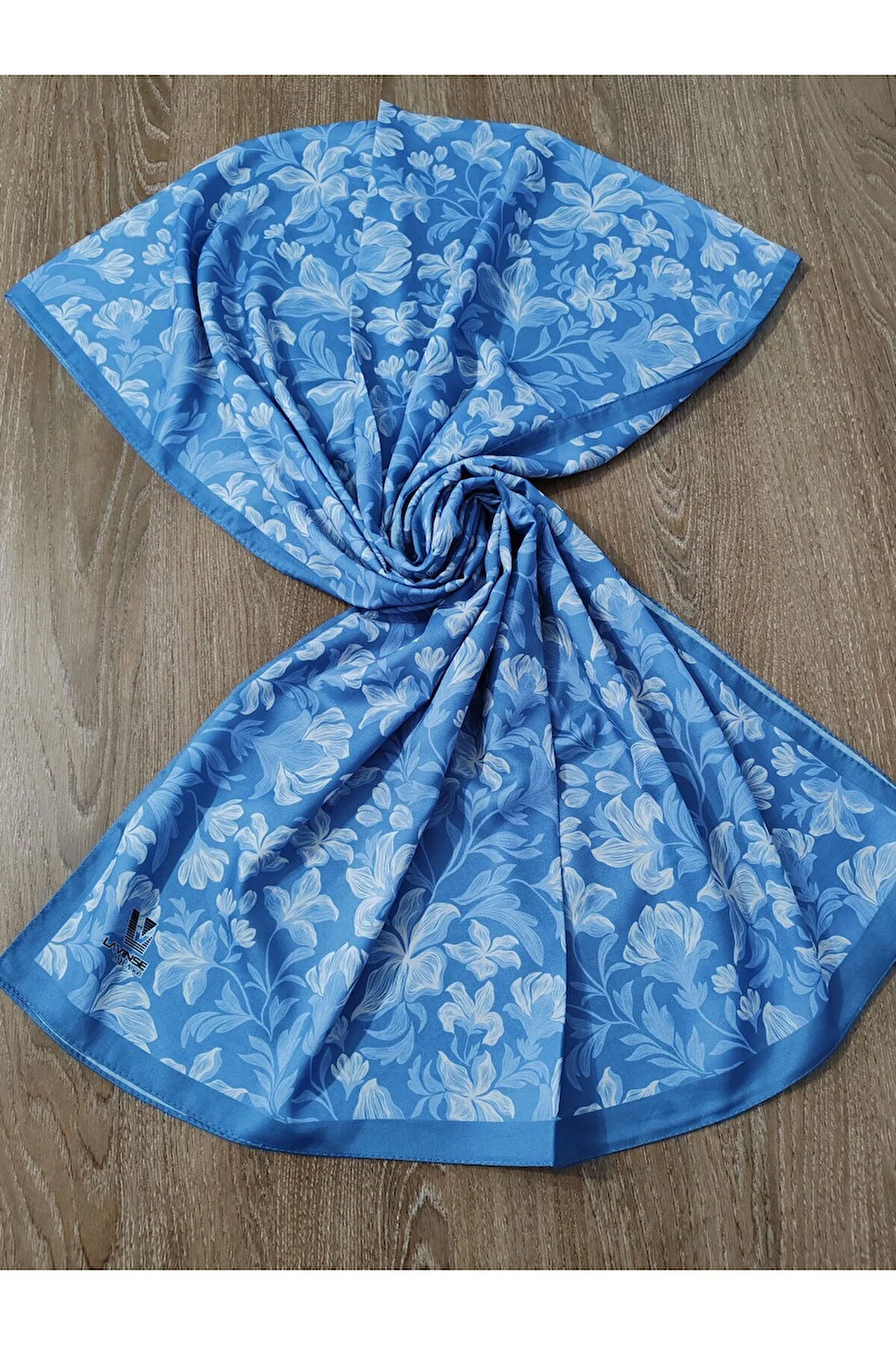 Lavinse Çiçek Desenli Şal Mavi