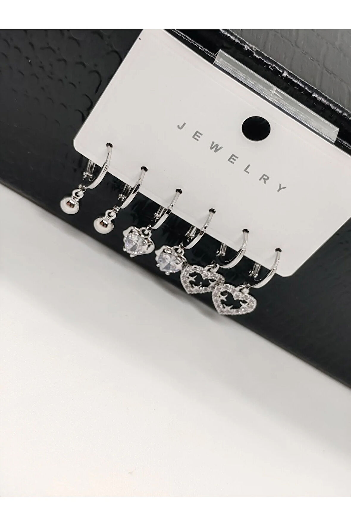 6lı Çelik Küpe Kalpli Taşlı Silver