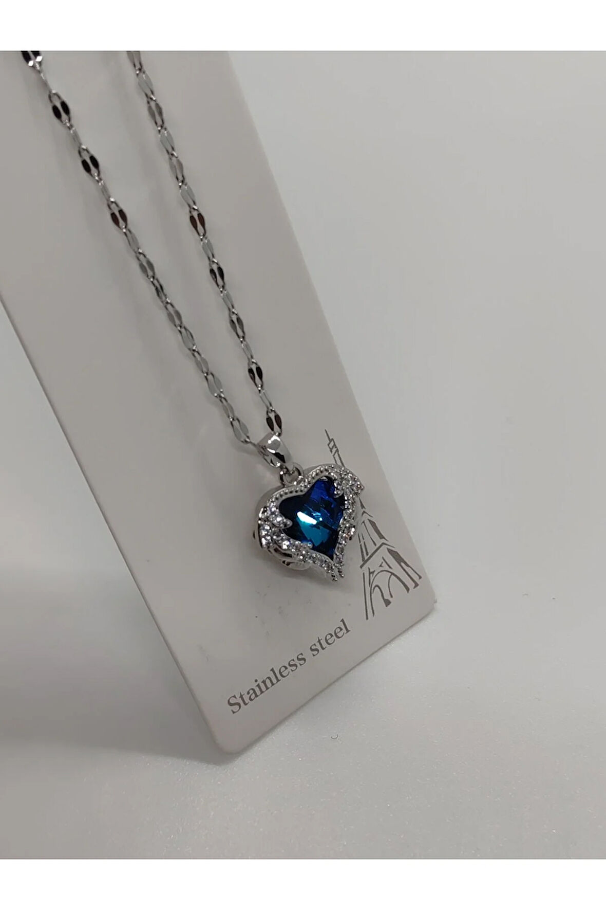 Kalp Figürlü Taşlı Gümüş Renk Çelik Kolye